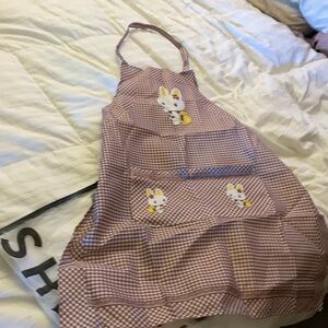 SHEIN one size kitchen smock. Brand new with 2pockets